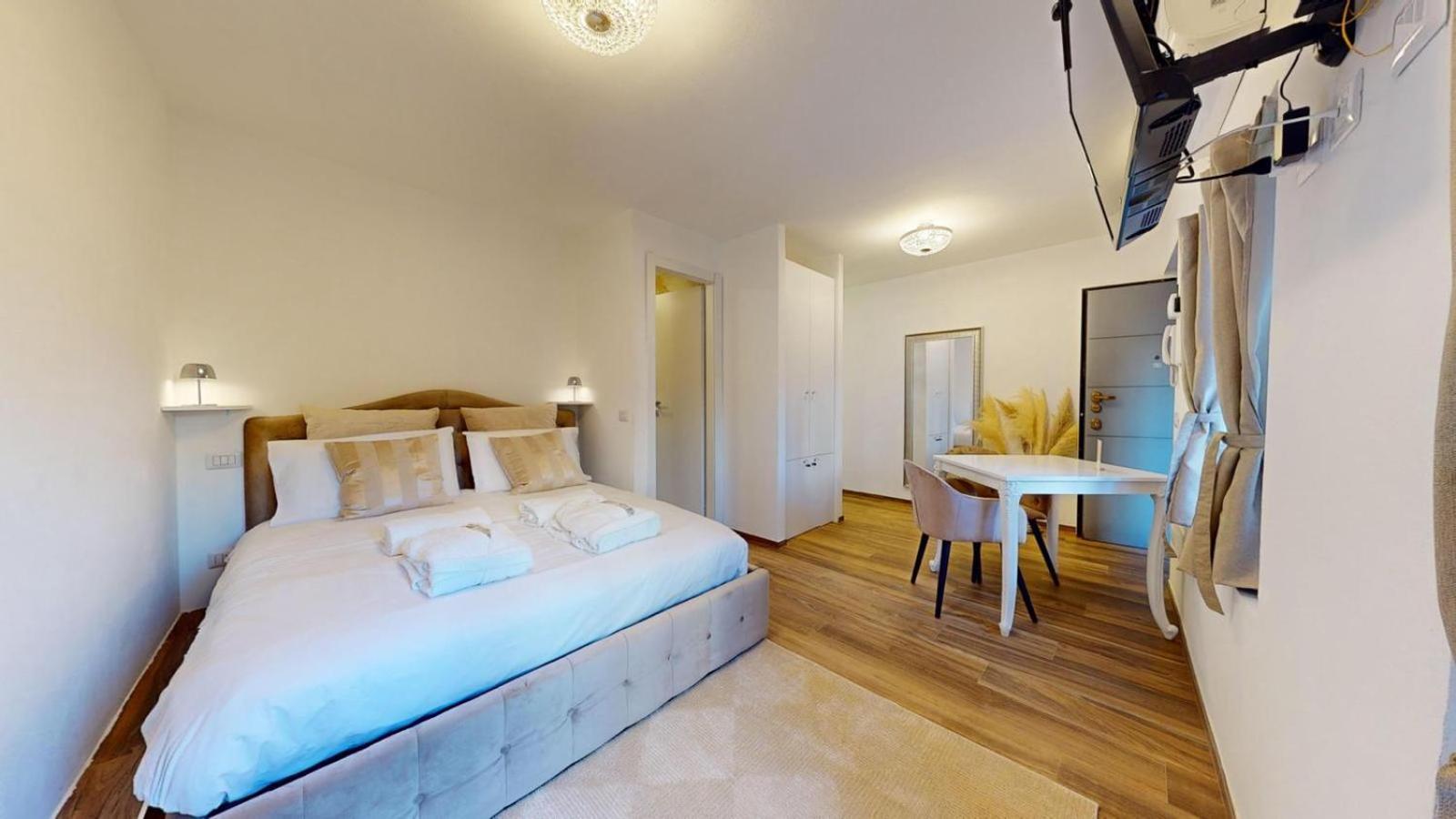 Guest House Duomo Milano Esterno foto