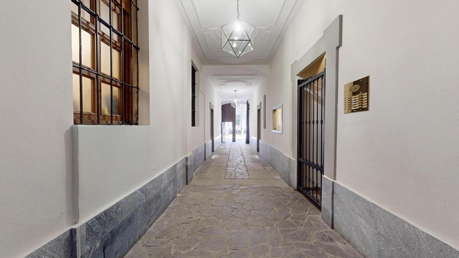 Guest House Duomo Milano Esterno foto